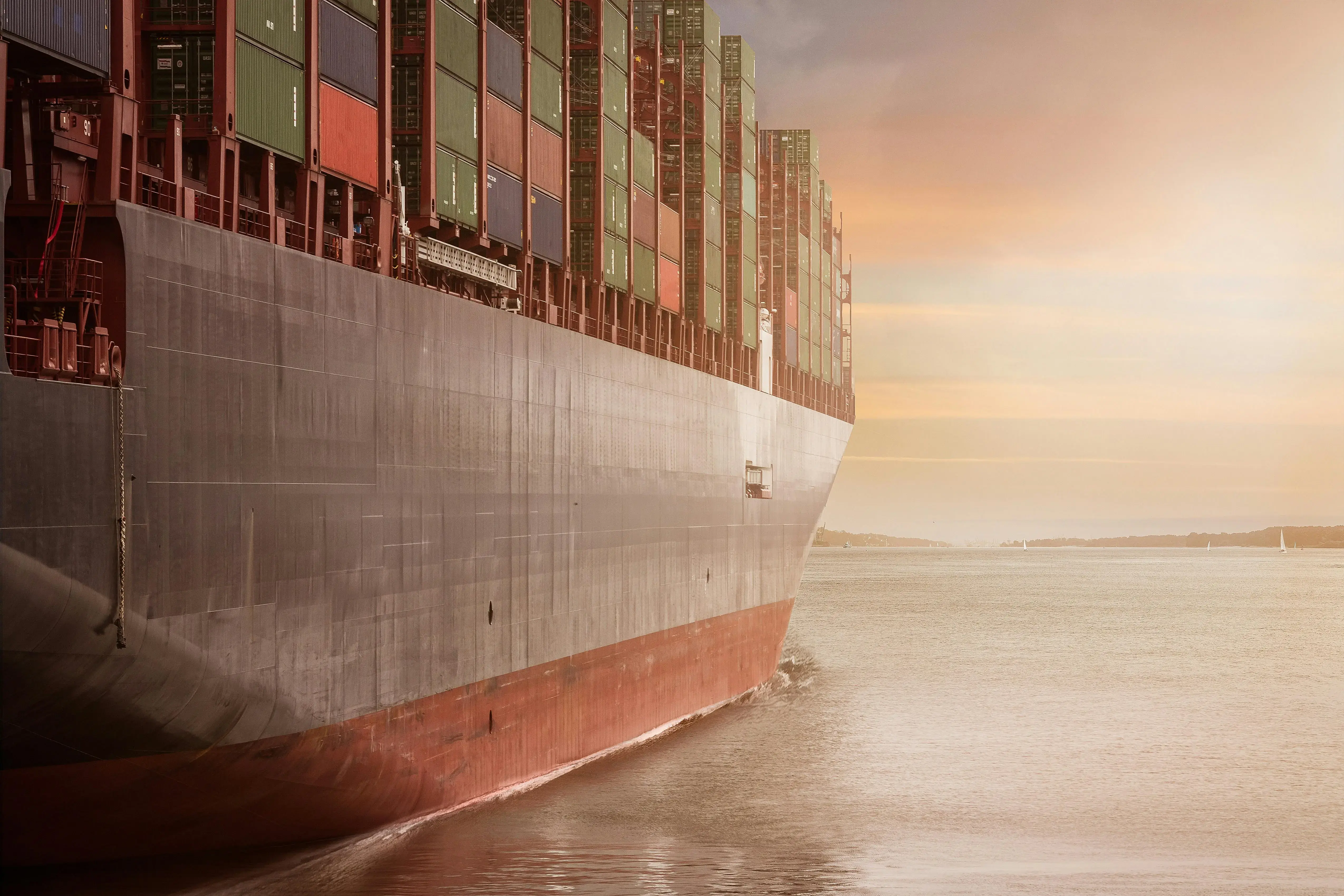 Ship on horizon